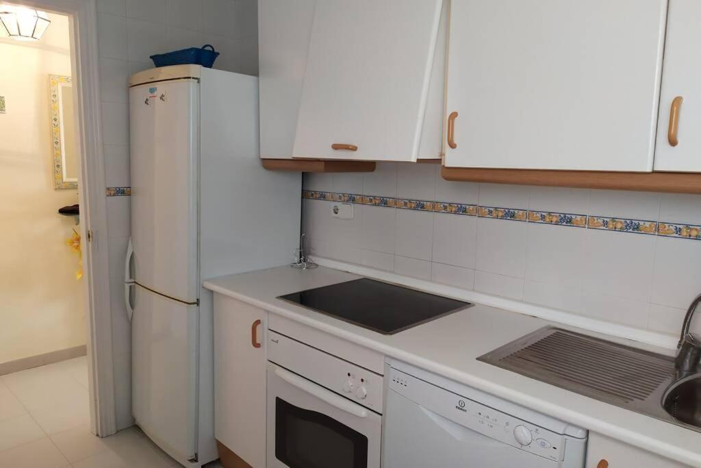 Acogedor Apartamento A 100 M. De Pinares Y Playa Apartment Rota Exterior photo